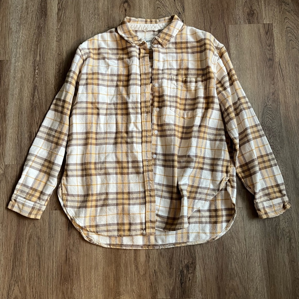 EUC American Eagle Button Up Flannel Shirt